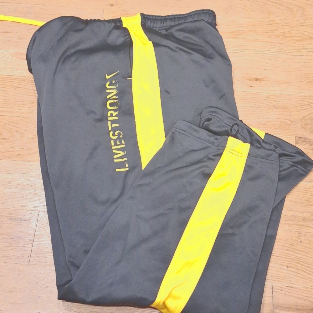 Nike Livestrong Thermal Sweat Pants